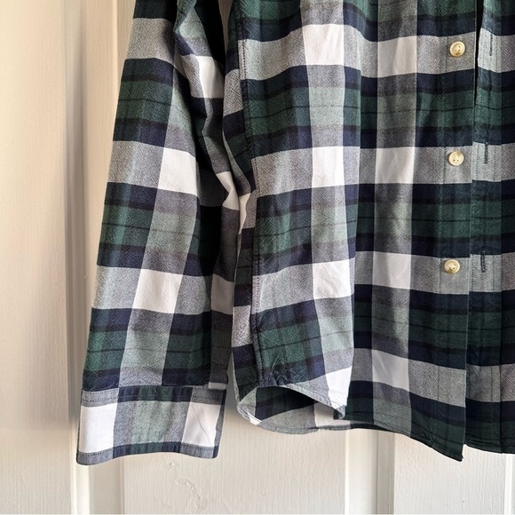 J. Crew Slim Broken-in cotton oxford shirt green plaid small - Picture 2 of 6